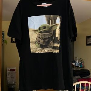 Baby yoda the madalorian tee